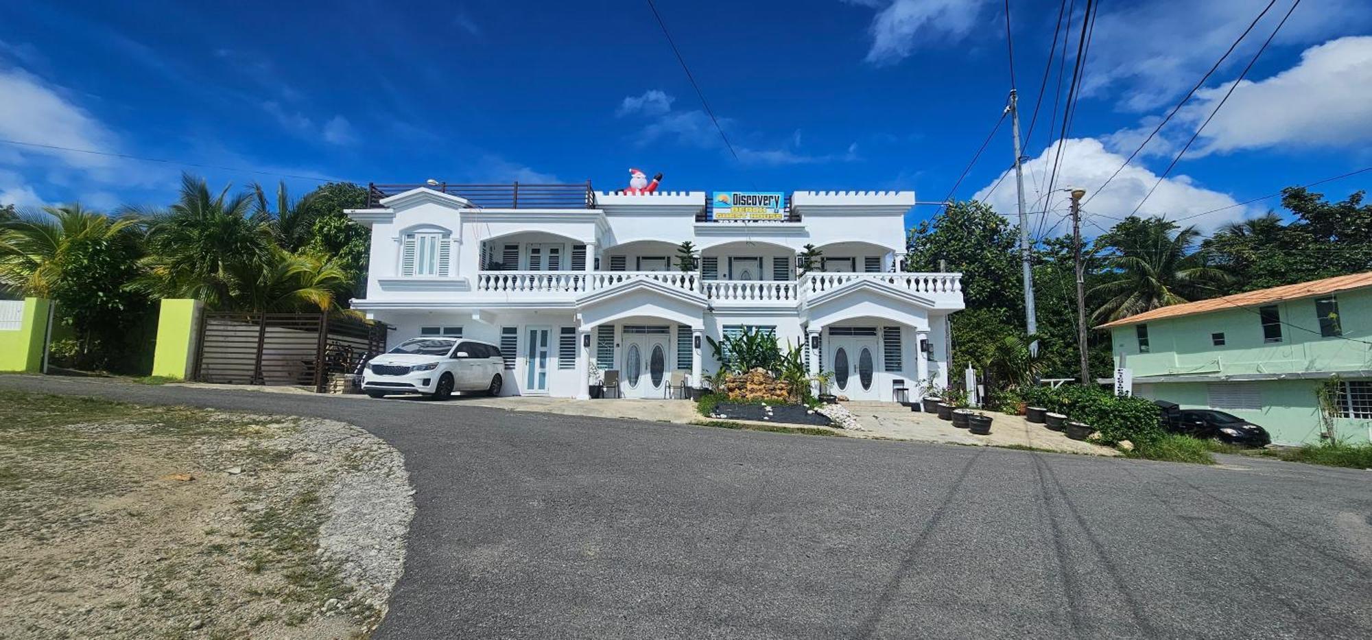 Discovery Beach Apartments Аґуада Екстер'єр фото